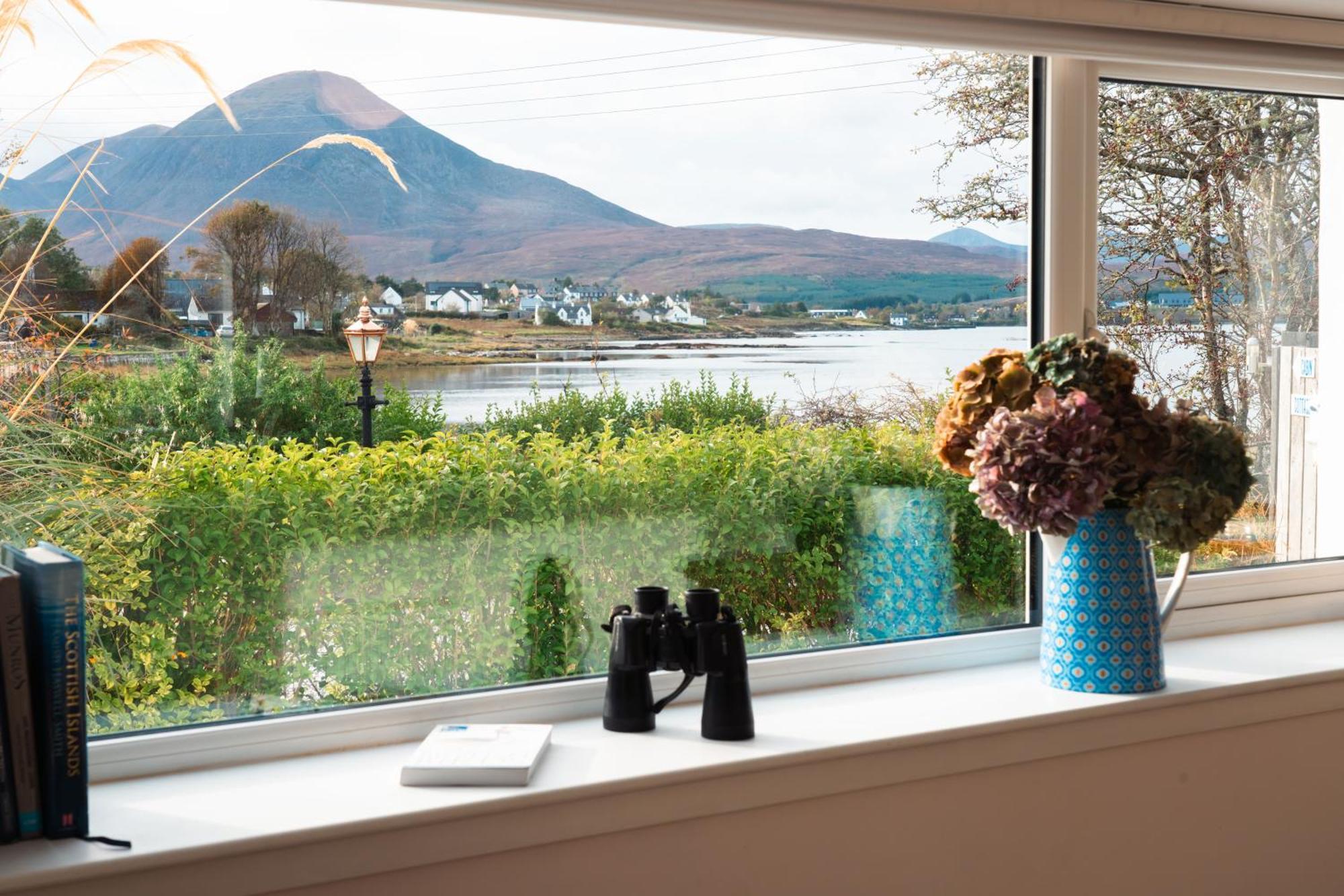 Waterside Cottage By The Sea - Broadford Broadford  Kültér fotó